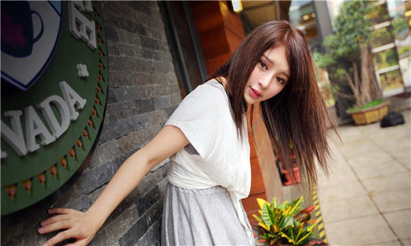 呼图壁想找一个女性生孩子给报酬-｛找个女人生孩子多少钱｝